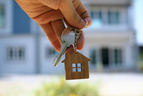 Eight Benefits of Renting a Home 